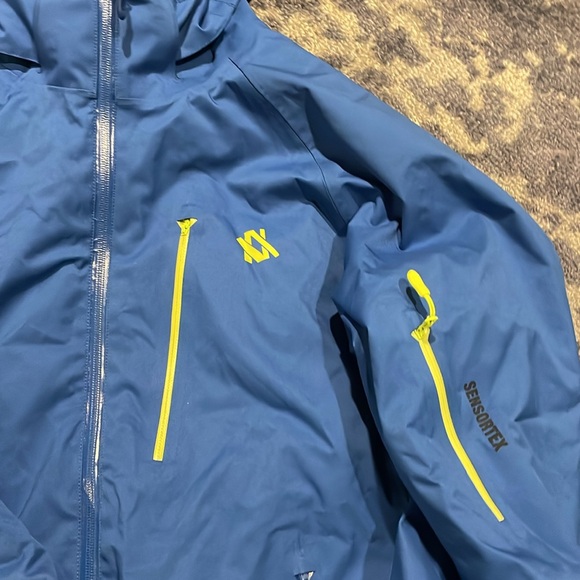 Men’s Volkl ski jacket - Picture 2 of 8